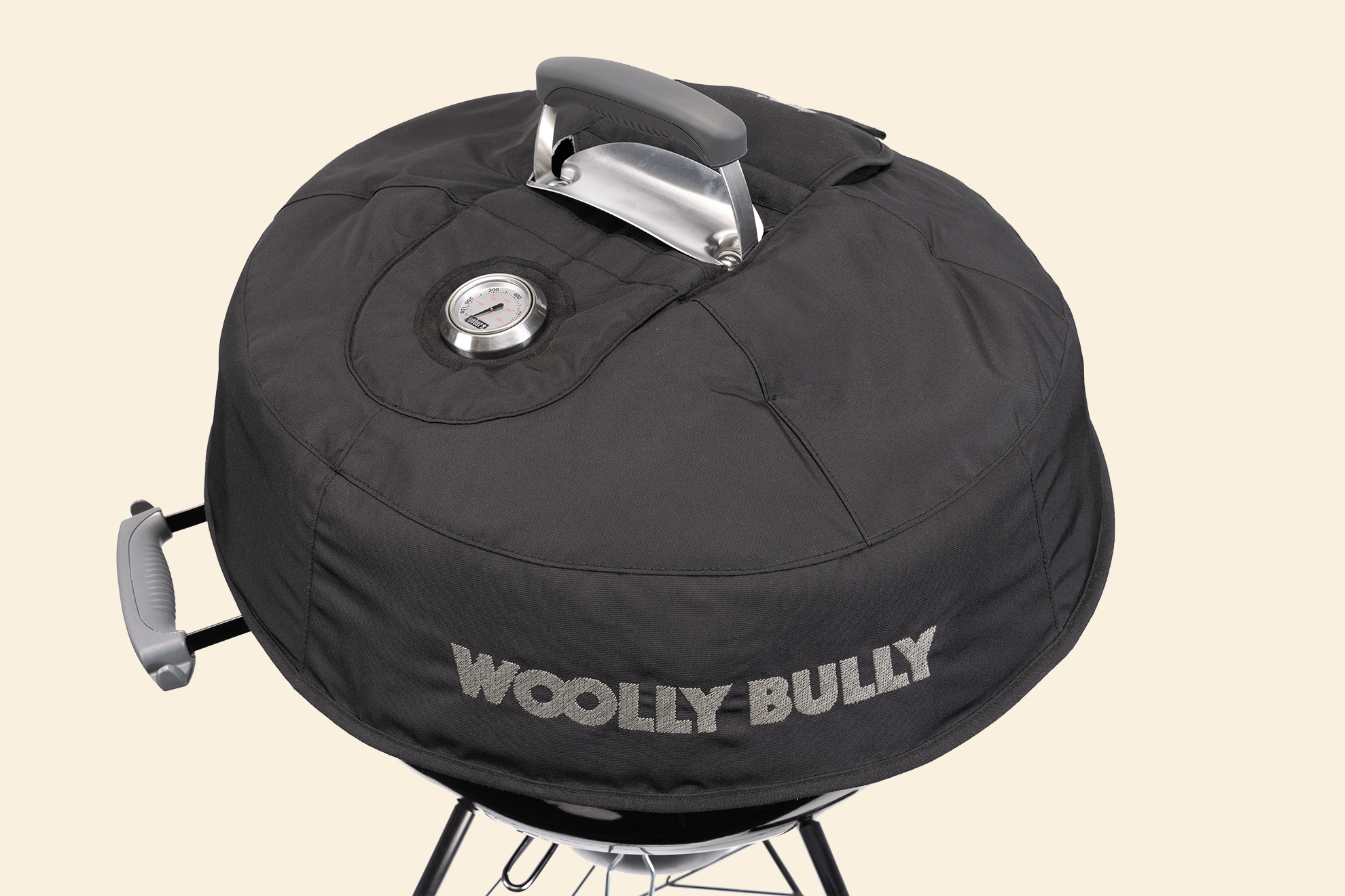 Top quarter view of the Woolly Bully installed on a Weber Kettle